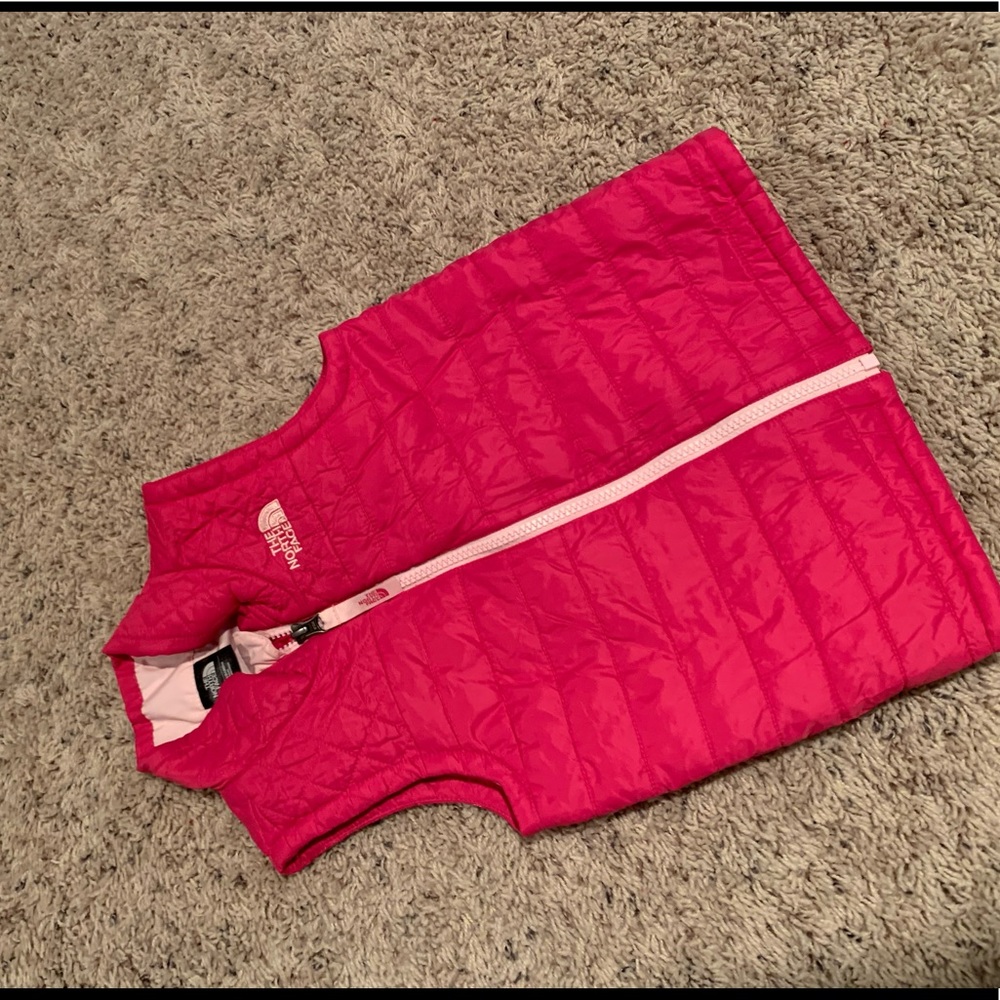 Girls North Face vest
